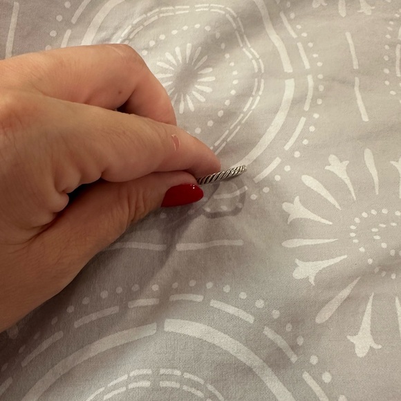 Authentic Sterling silver David Yurman thin cable ring - Picture 3 of 3